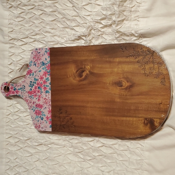 The Pioneer Woman Acacia Printed Pink Charcuterie Board - Picture 6 of 9